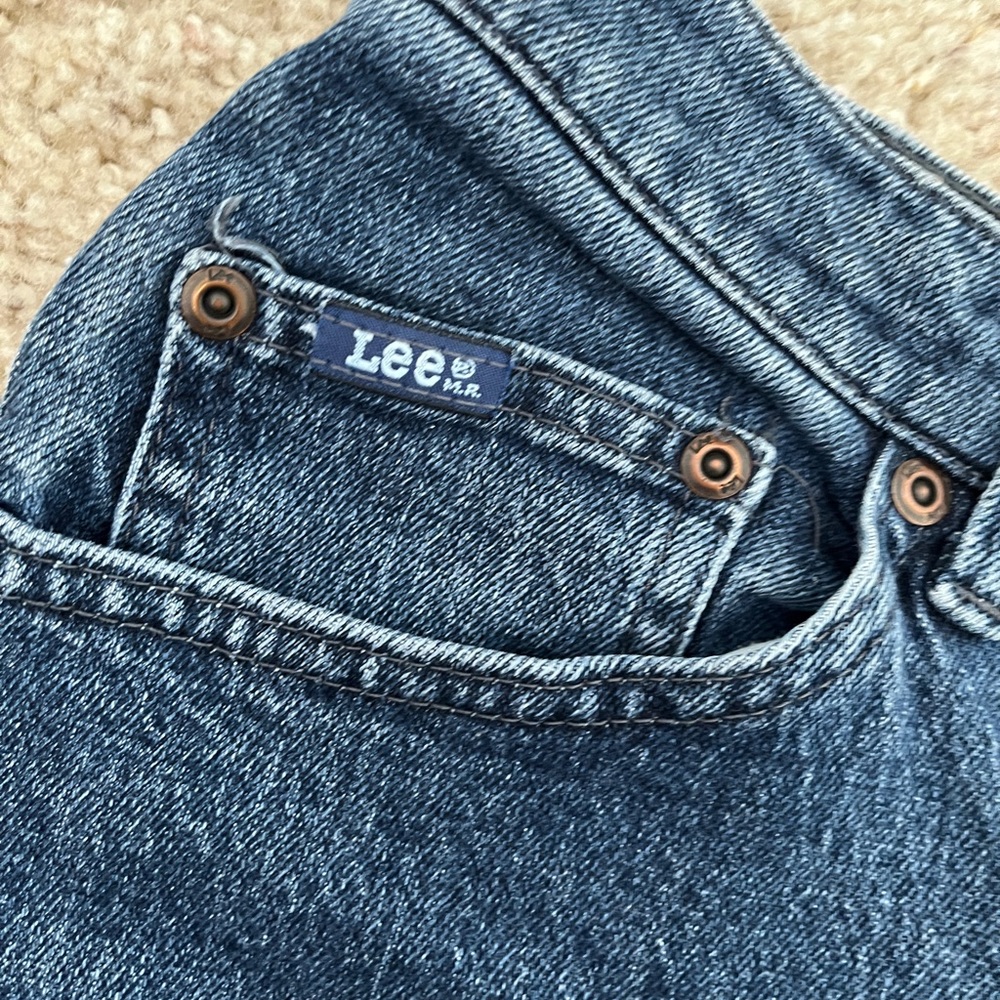 Lee dark denim shorts womens size 4 high rise